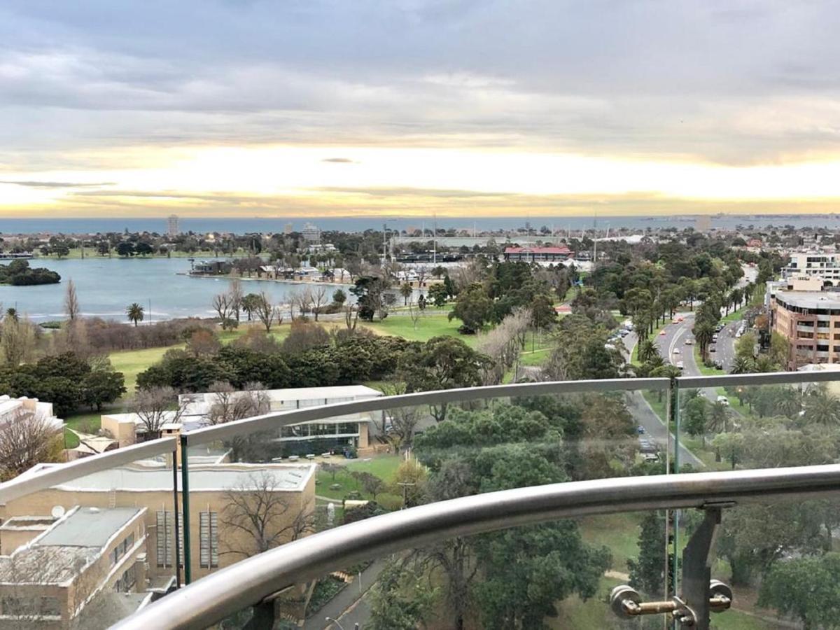 מלבורן Readyset Apartments At Emerald מראה חיצוני תמונה